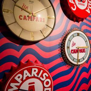 Collezione opere esposte, orologi a muro